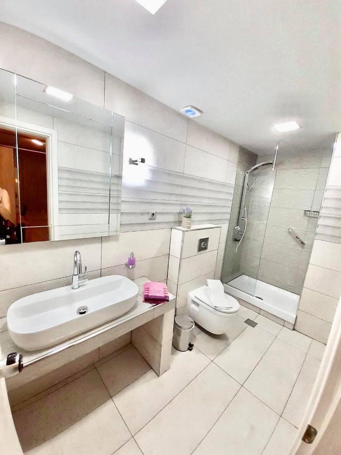 נאה פוטידאה Avra Comfort Rooms מראה חיצוני תמונה