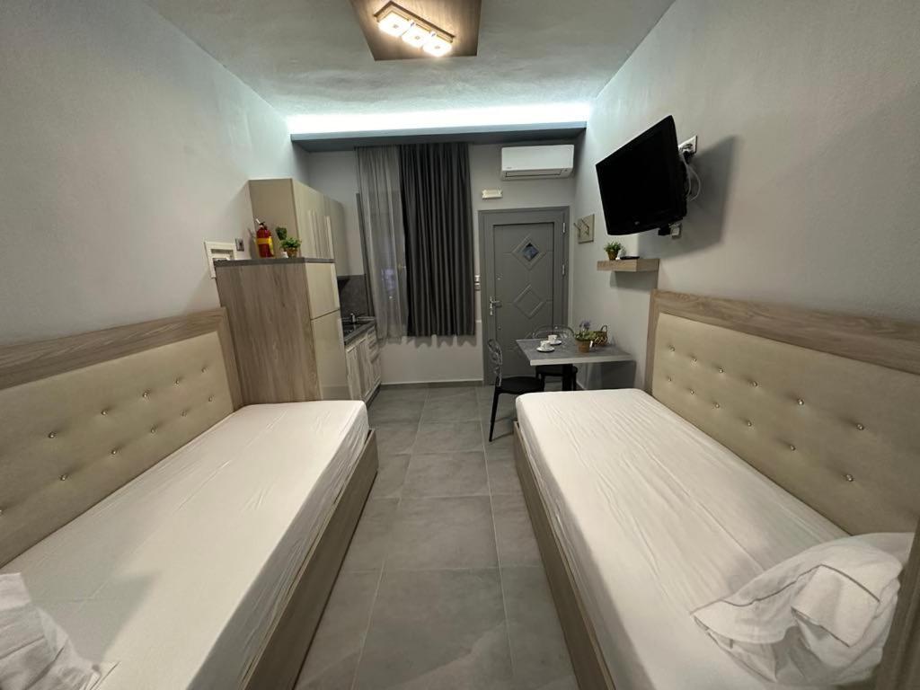 נאה פוטידאה Avra Comfort Rooms מראה חיצוני תמונה