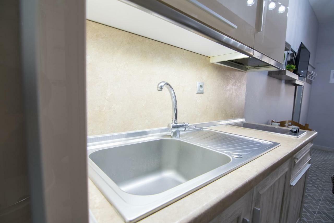 נאה פוטידאה Avra Comfort Rooms מראה חיצוני תמונה