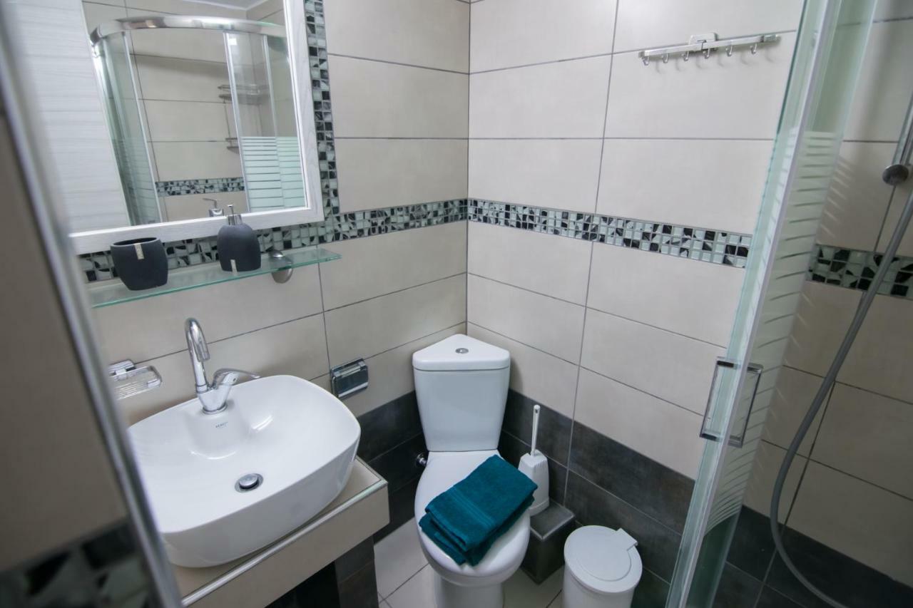 נאה פוטידאה Avra Comfort Rooms מראה חיצוני תמונה